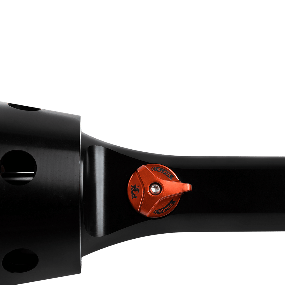 https://serenity-foxfactory.asset.akeneo.cloud/fox_asset_family/media/883_06_153_fox_truck_factory_race_live_valve_shocks_cu_a_1600x1600.png